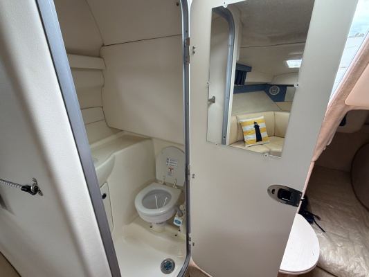 24ft Bayliner Yacht For Sale