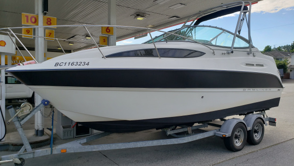 24ft Bayliner Yacht For Sale