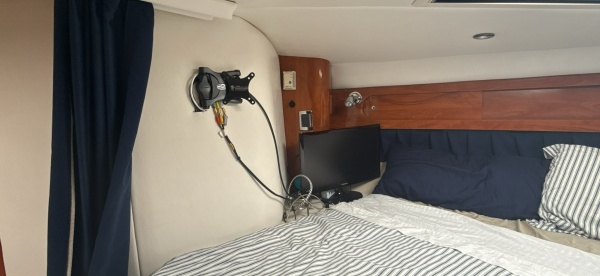 37ft Four Winns Yacht For Sale