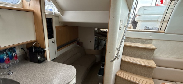40ft Bayliner Yacht For Sale