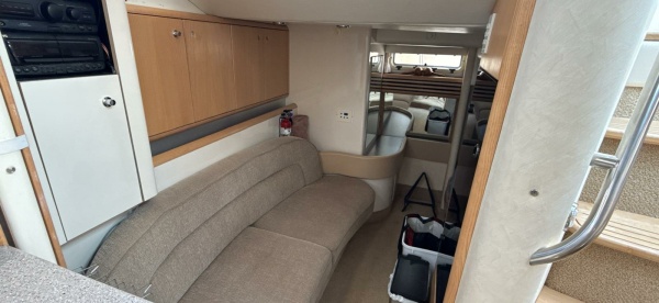 40ft Bayliner Yacht For Sale