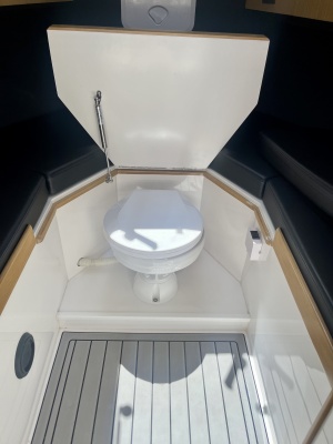27ft Bracewell Yacht For Sale