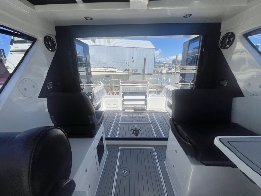 27ft Bracewell Yacht For Sale