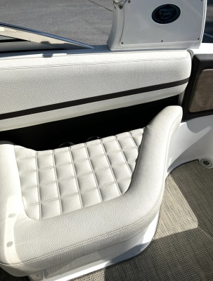 25ft Cobalt Yacht For Sale