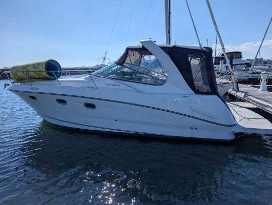 29-ft-Four Winns-2000-298 Vista- Port Colborne Ontario Canada  yacht for sale
