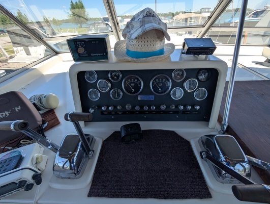 36ft Trojan Yacht For Sale