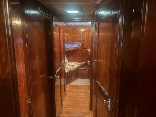 53ft Hatteras Yacht For Sale