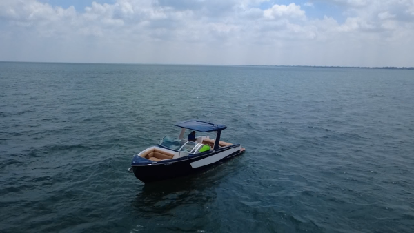 32ft Aviara Yacht For Sale
