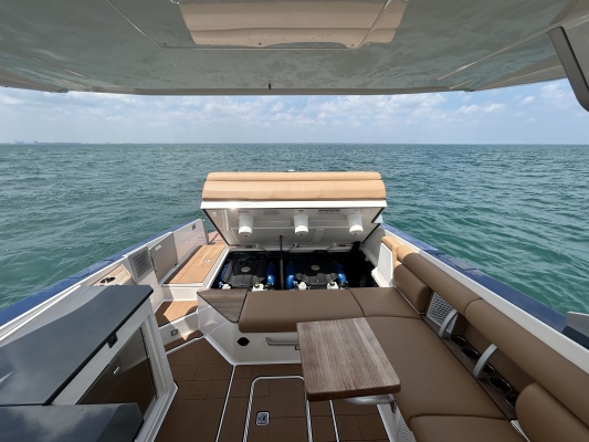 32ft Aviara Yacht For Sale