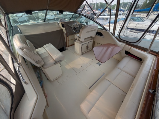 30ft Sea Ray Yacht For Sale
