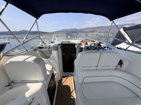 30ft Bayliner Yacht For Sale