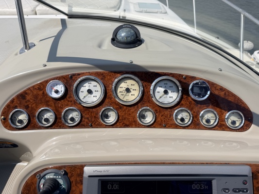 30ft Bayliner Yacht For Sale