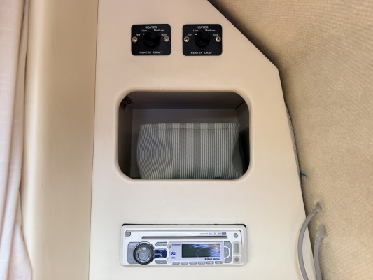 30ft Bayliner Yacht For Sale