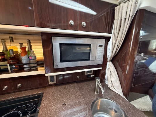 33ft Sea Ray Yacht For Sale
