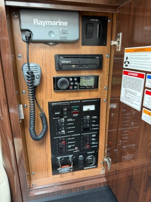 33ft Sea Ray Yacht For Sale