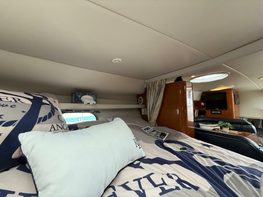 32ft Four Winns Yacht For Sale