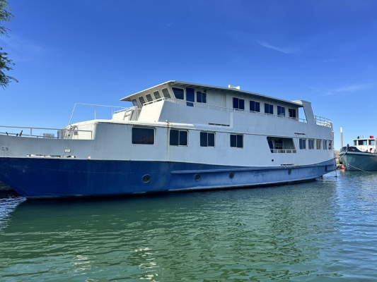 84ft Custom Yacht For Sale
