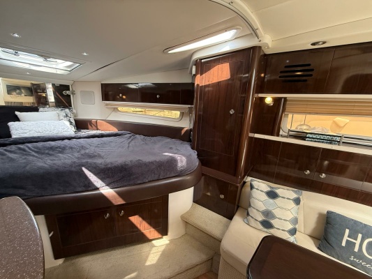 33ft Sea Ray Yacht For Sale