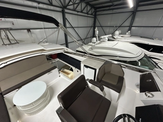 Galeon 560 Sky Yacht For Sale