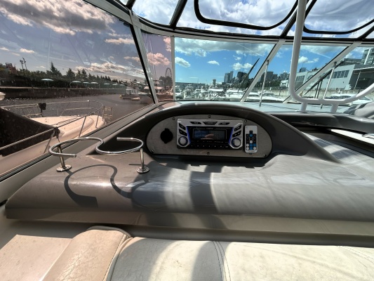 2007Cruisers Yachts 48 ft 455  Express Motoryacht