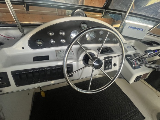35ft Bayliner Yacht For Sale