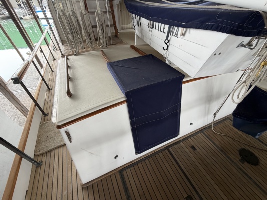 42ft Grand Banks Yacht For Sale