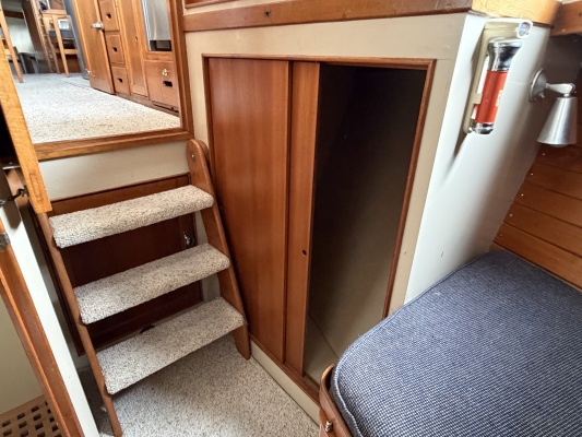 42ft Grand Banks Yacht For Sale