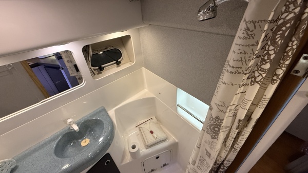 36ft Bayliner Yacht For Sale