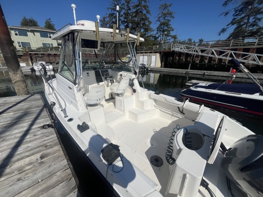 23ft Seaswirl Yacht For Sale