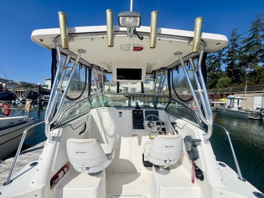 23ft Seaswirl Yacht For Sale