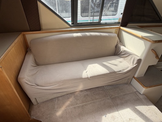 32ft Carver Yacht For Sale