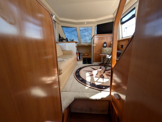 32ft Carver Yacht For Sale