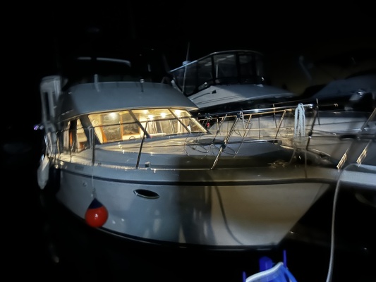 39ft Carver Yacht For Sale