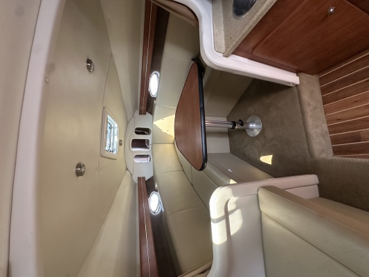 30ft Rinker Yacht For Sale