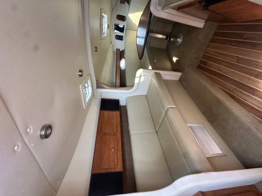 30ft Rinker Yacht For Sale