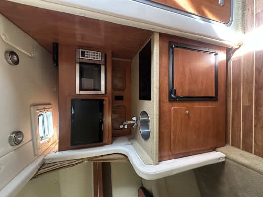 30ft Rinker Yacht For Sale