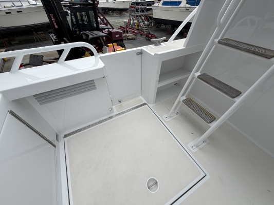 33ft Custom Yacht For Sale