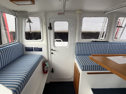 33ft Custom Yacht For Sale