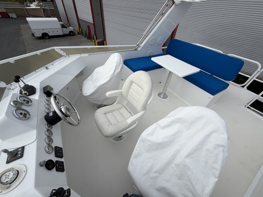 33ft Custom Yacht For Sale