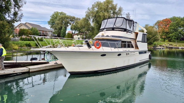 48-ft-Carver-1989-48 Californian- Bath Ontario Canada  yacht for sale