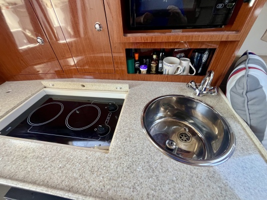 30ft Regal Yacht For Sale