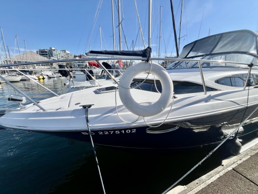 30ft Regal Yacht For Sale
