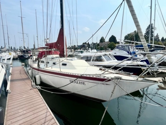 36-ft-Islander-1981-36- Vancouver British Columbia Canada  yacht for sale