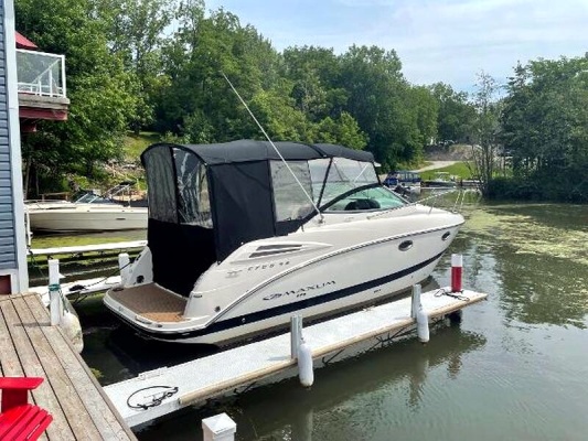 27ft Maxum Yacht For Sale