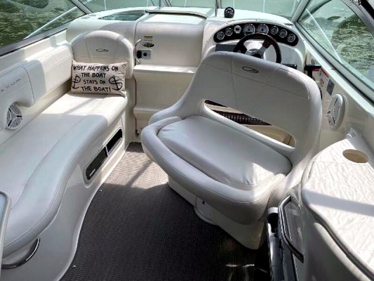 27ft Maxum Yacht For Sale