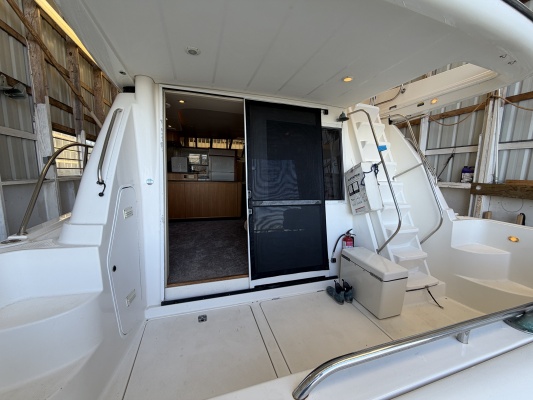 52ft Bayliner Yacht For Sale