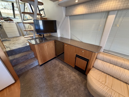 52ft Bayliner Yacht For Sale