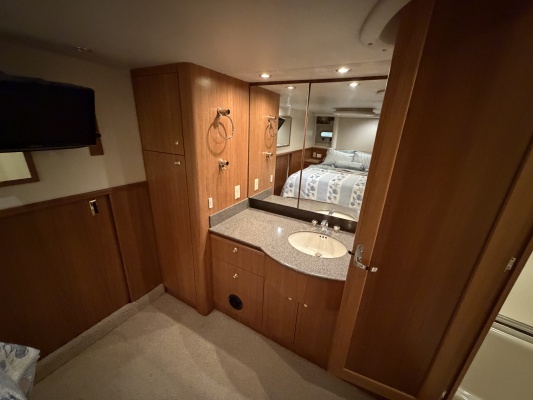 52ft Bayliner Yacht For Sale
