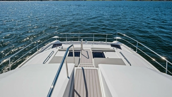 Aquila 54 Yacht Yacht For Sale