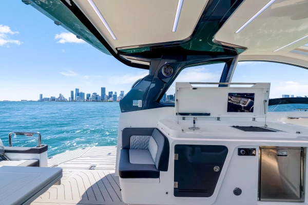2023 Galeon 37